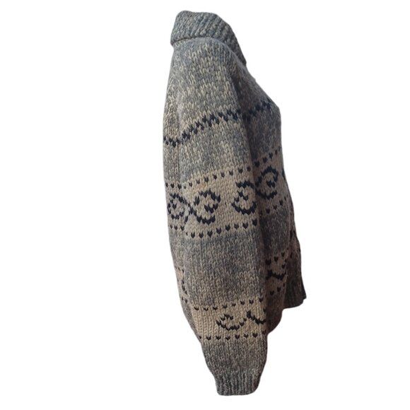 Hand Knit Cowichan / Siwash Sweater L/XL (4624 - Picture 4 of 10